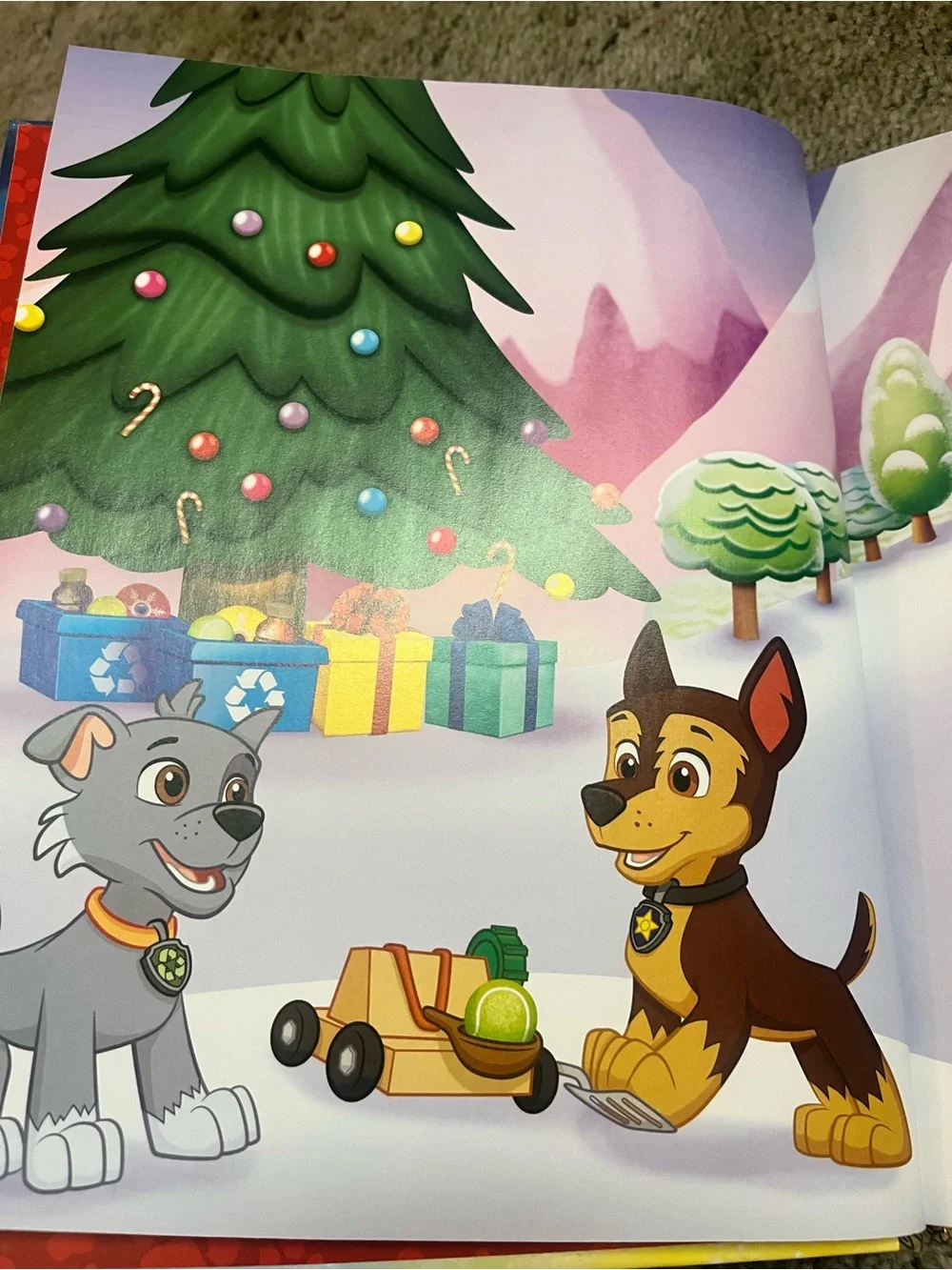 Nickelodeon PAW Patrol The Pups Save Christmas! - Red Holiday Kids Book
